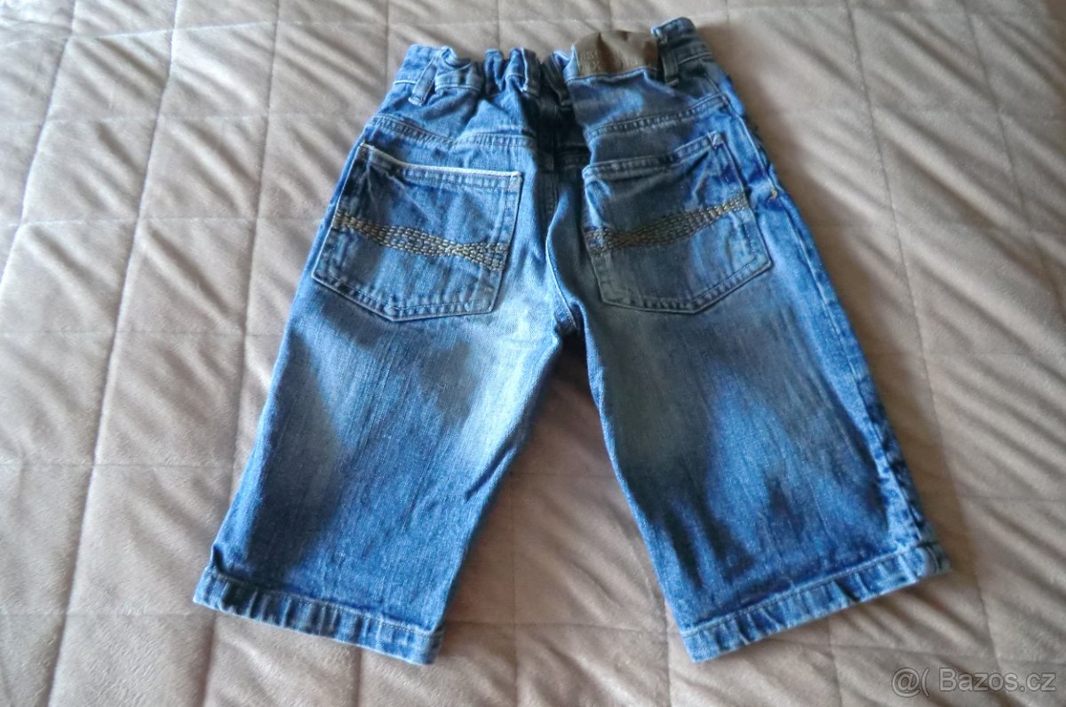 džínové kraťasy Next vel.128 - 2