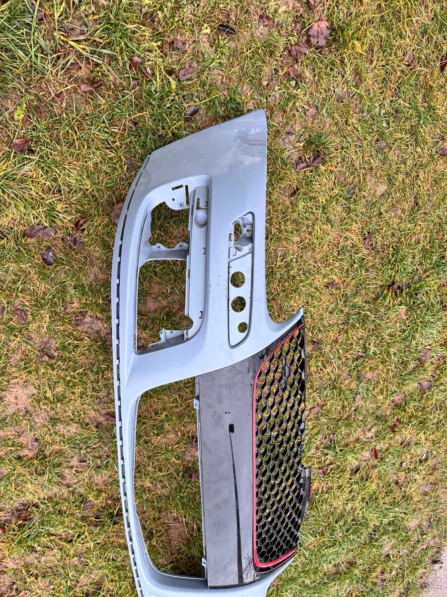 Golf 5 GTI přední nárazník + maska GTI - 2