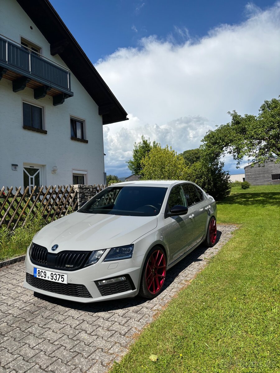 Škoda cotavia RS3 2020 - 2