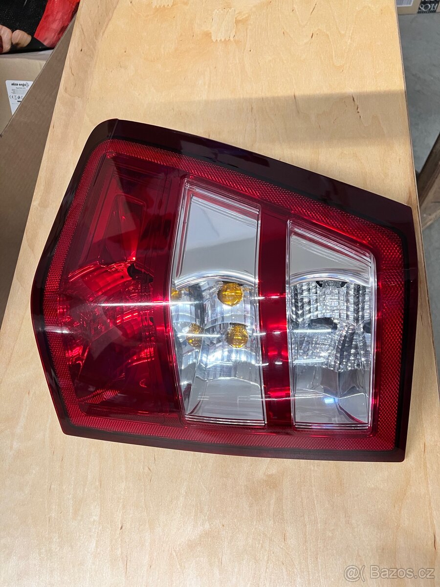Zadní světla jeep wk - 2