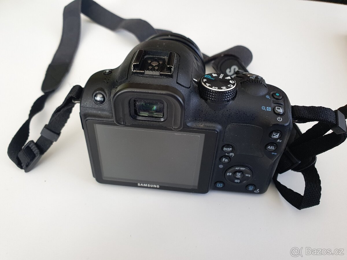 Samsung NX5 - 2