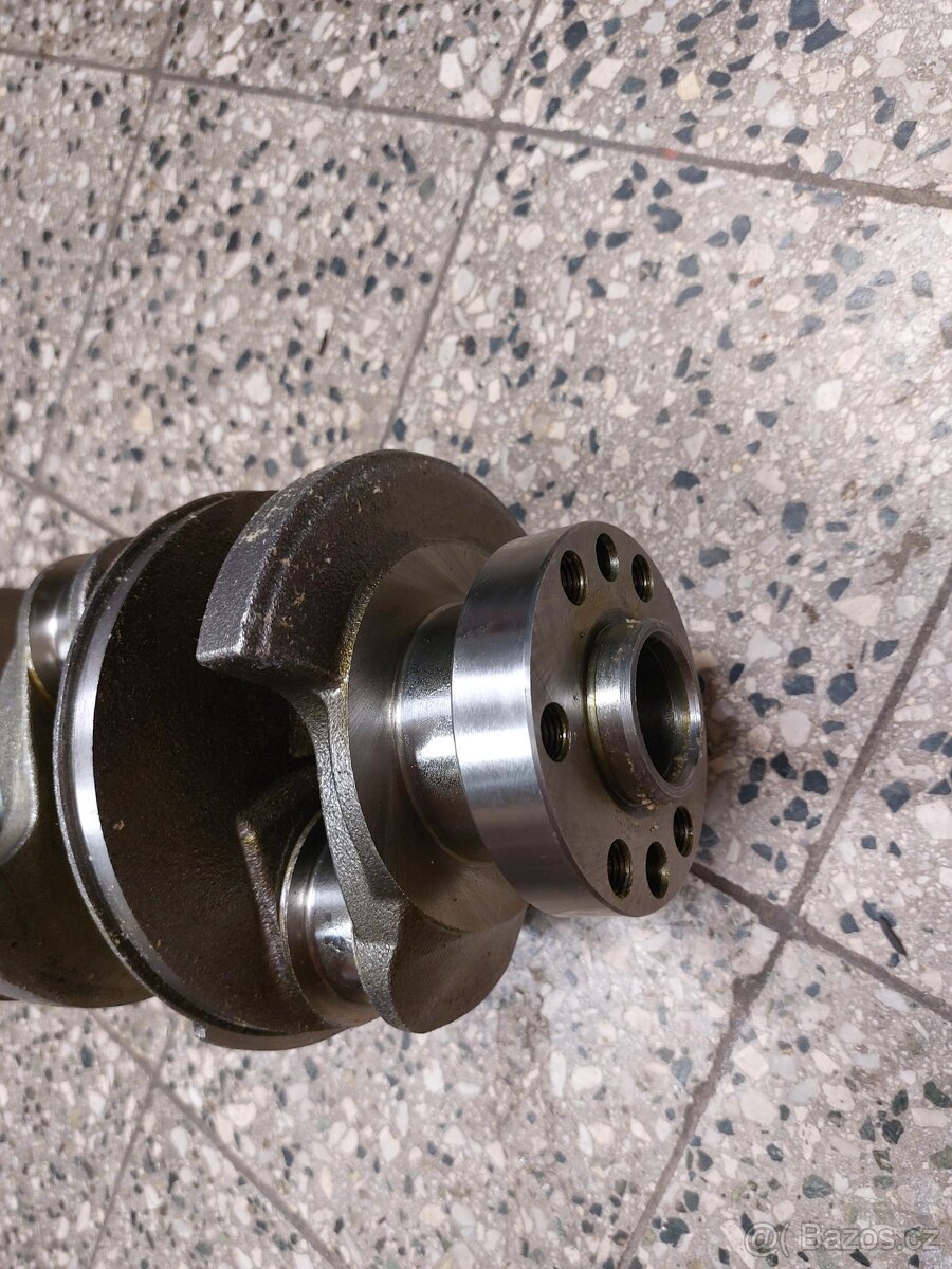 Kliková hřídel BMW 2.0 - výprodej - 2