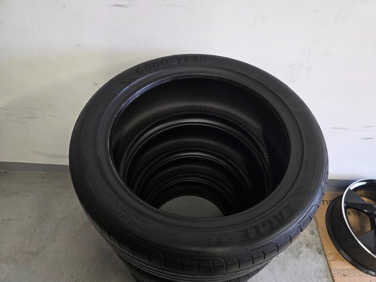 Goodyear Eagle F1 235/45/18 Letní - 2