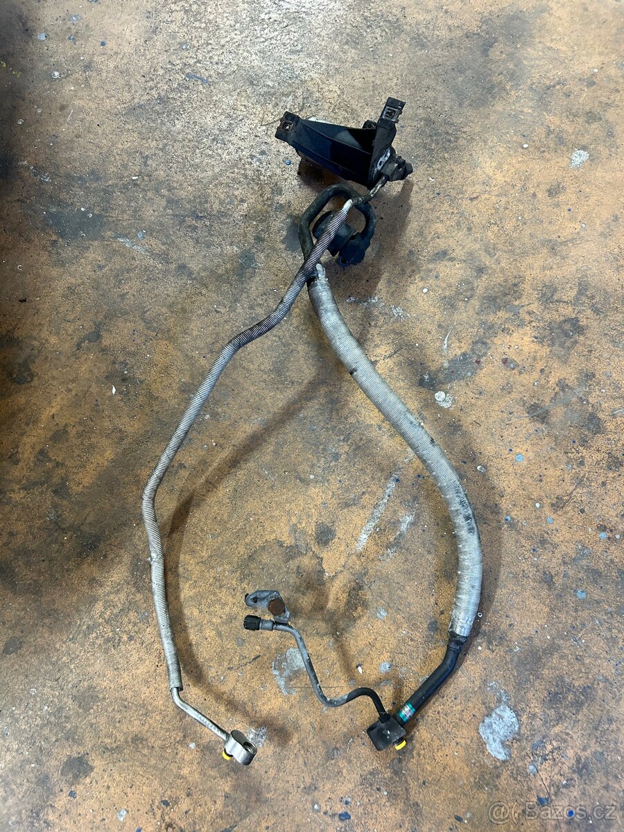 BMW e46 330i NÁHRADNÍ DÍLY - 2