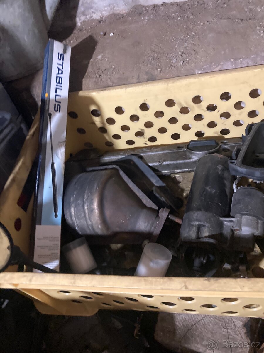 Díly audi a4 b5 - 2