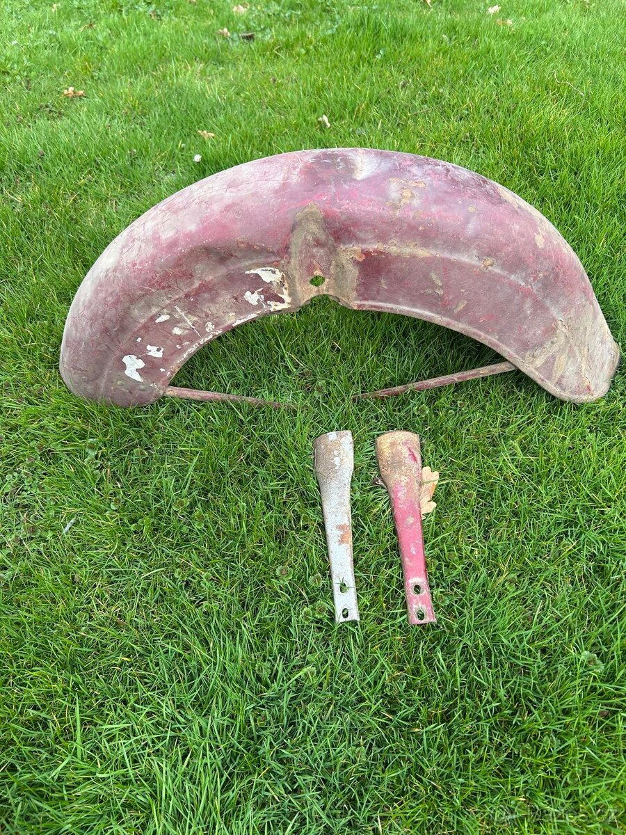 Prodám přední blatník Jawa půl buben - 2