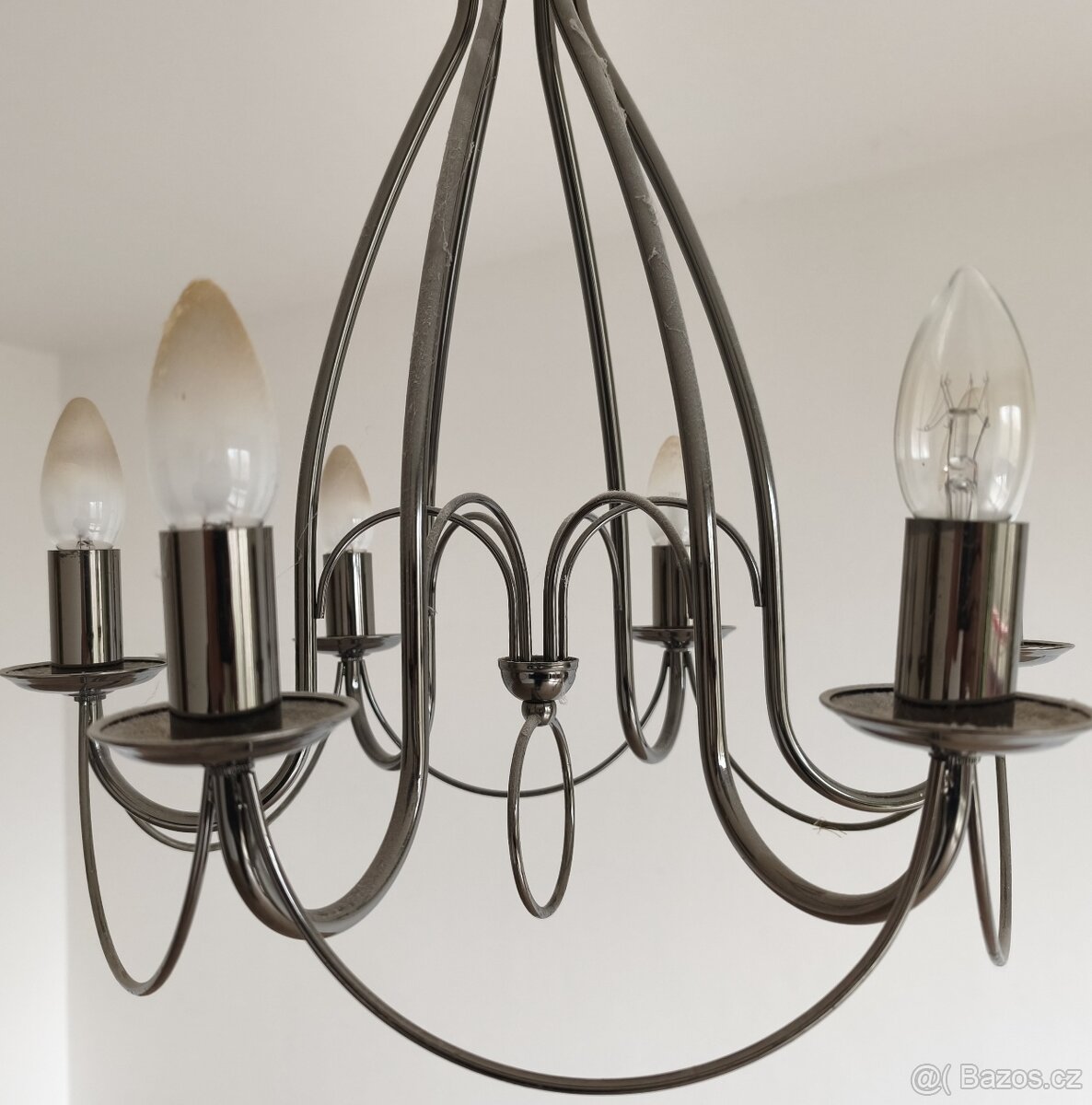 Kovový šestiramenný lustr - 2