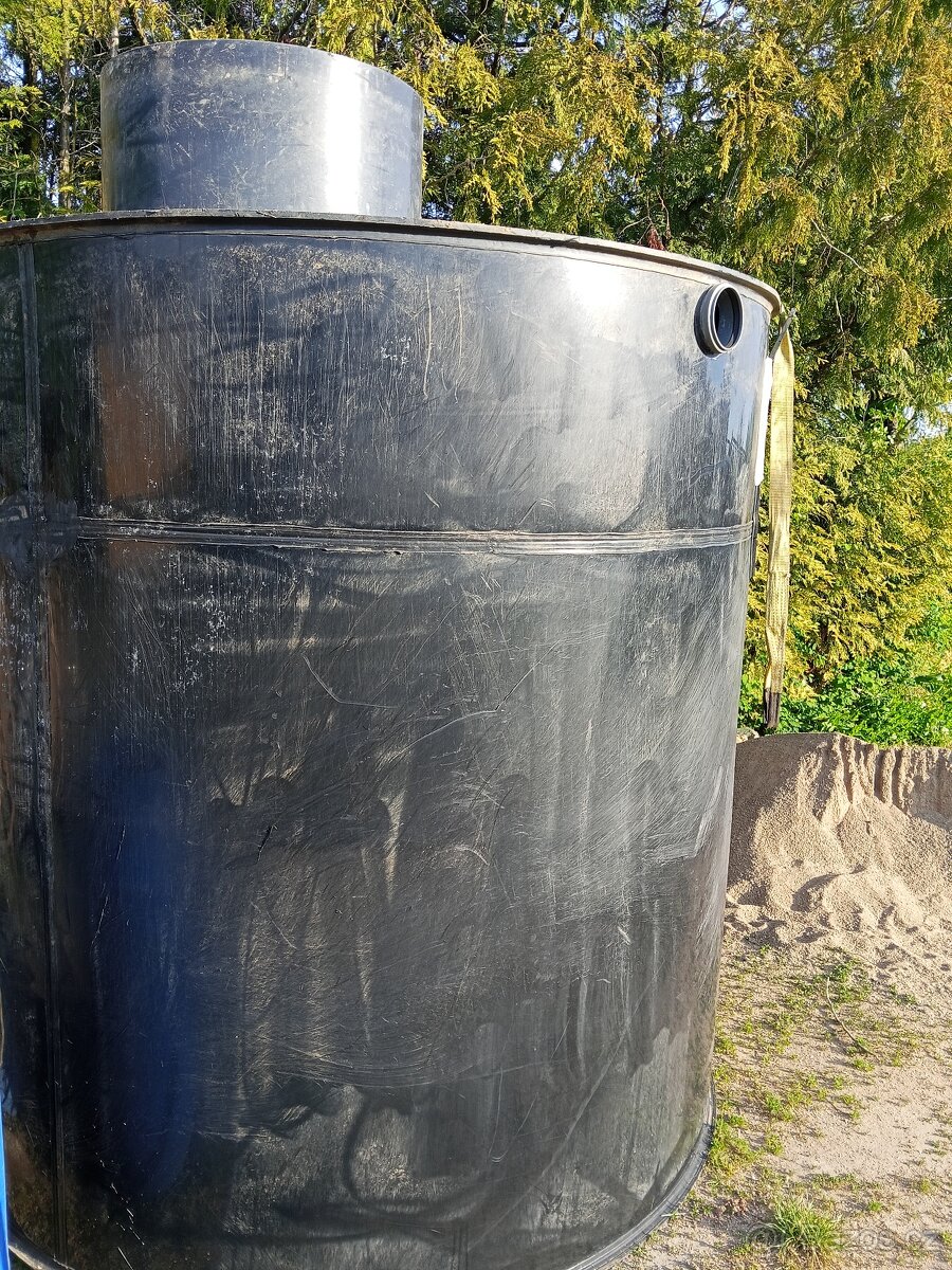 Plastová jímka - 2