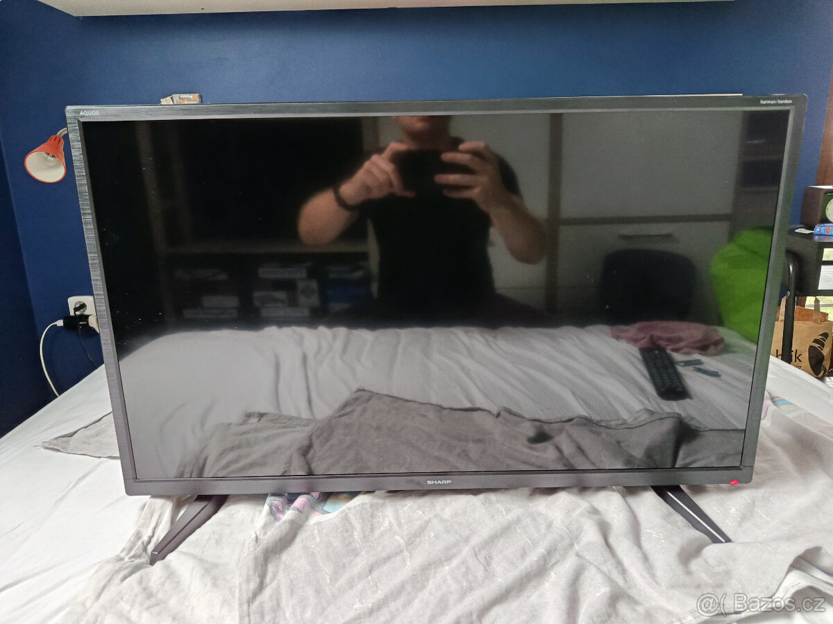 LCD Televize Sharp LC-32HI3222E - 2