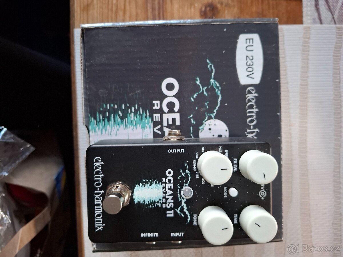 Reverb pedál EHX Oceans 11, top stav - 2
