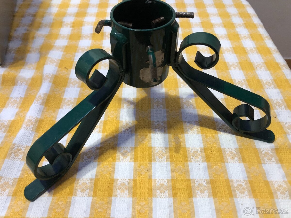 stojánek na vánoční stromek - 2