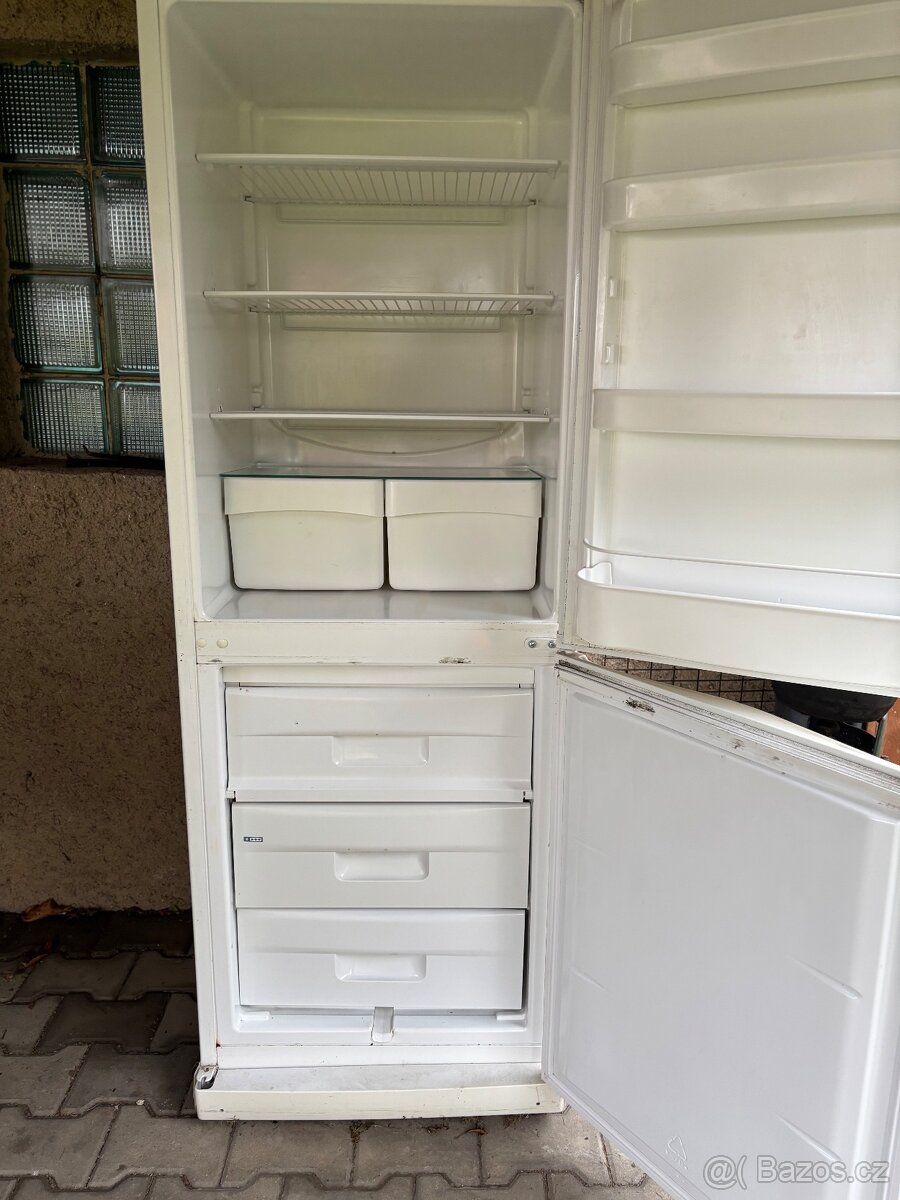 Lednice s mrazákem - 2