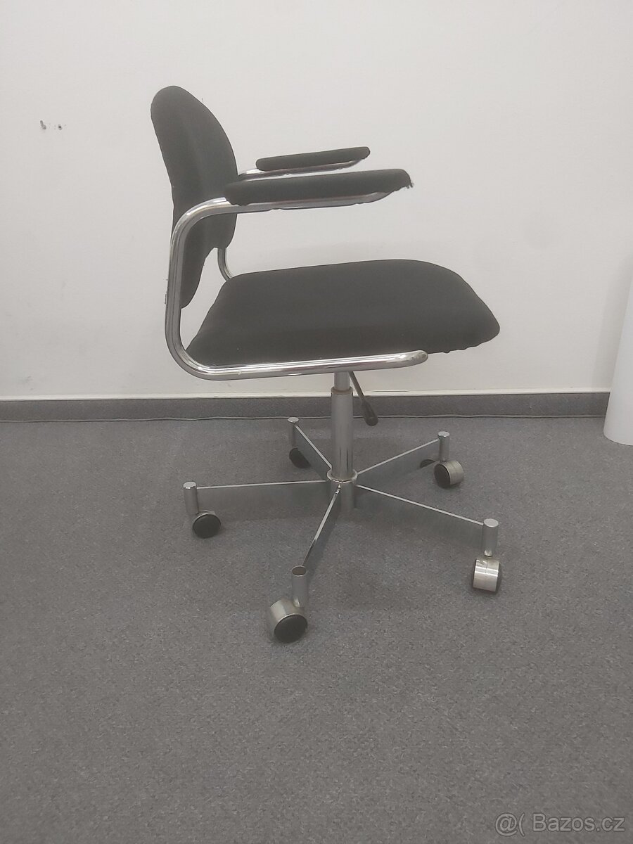 Konferenční retro židle čalouněná - 2