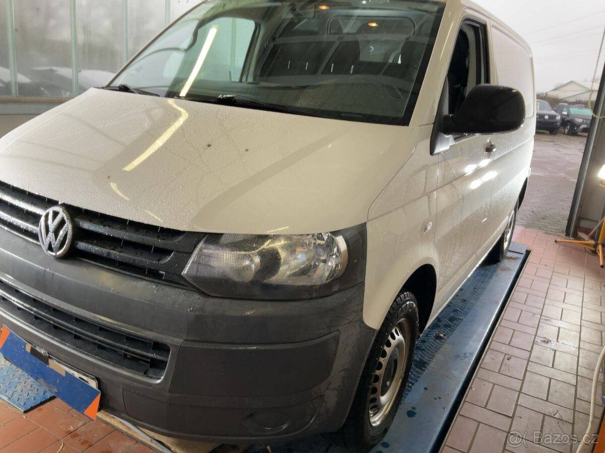 VW Transporter 2.0 TDI,DPH,2012,Tažné,1.Majitel. - 2