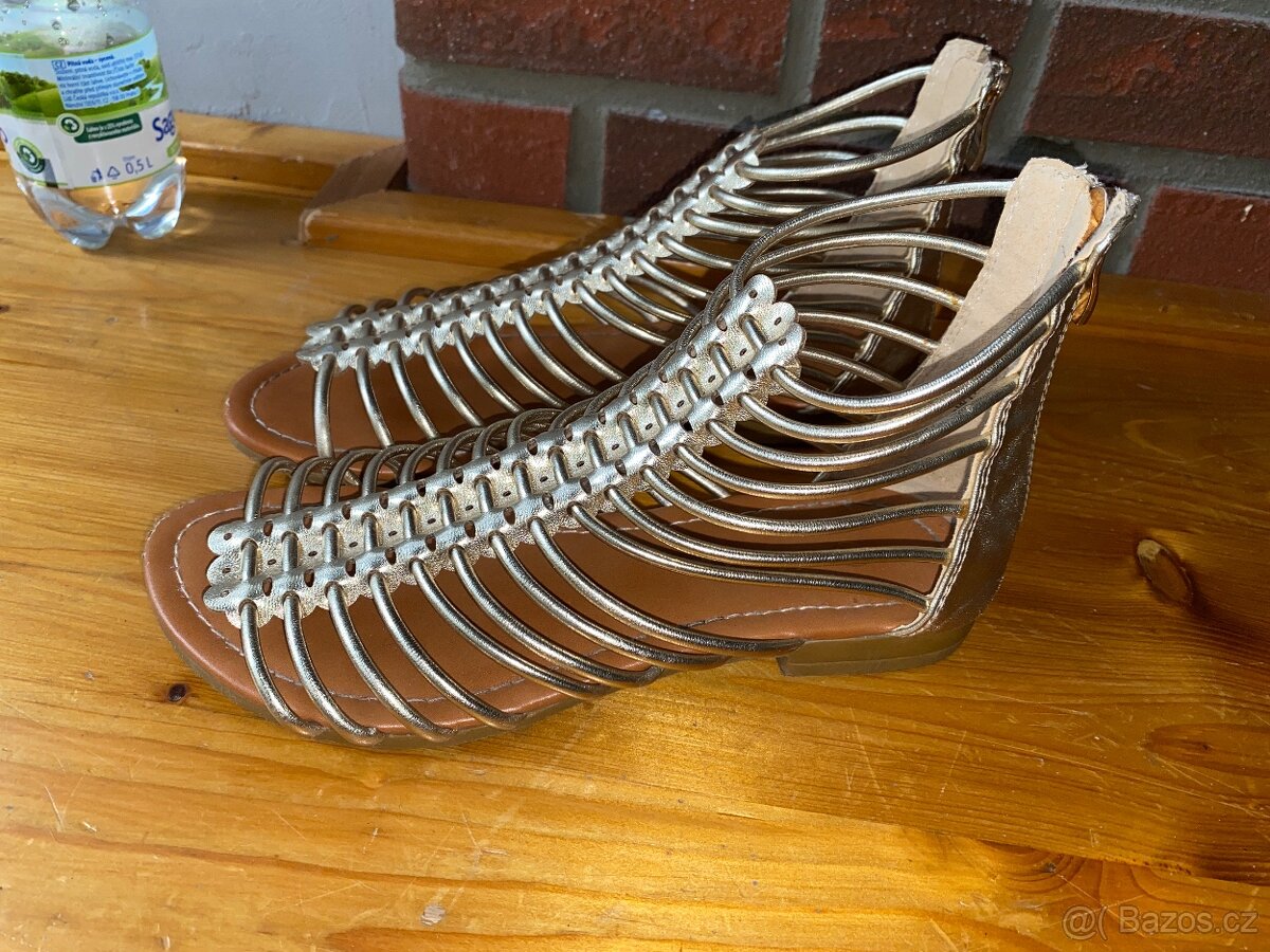 Dívčí sandále vel. 34 - 2