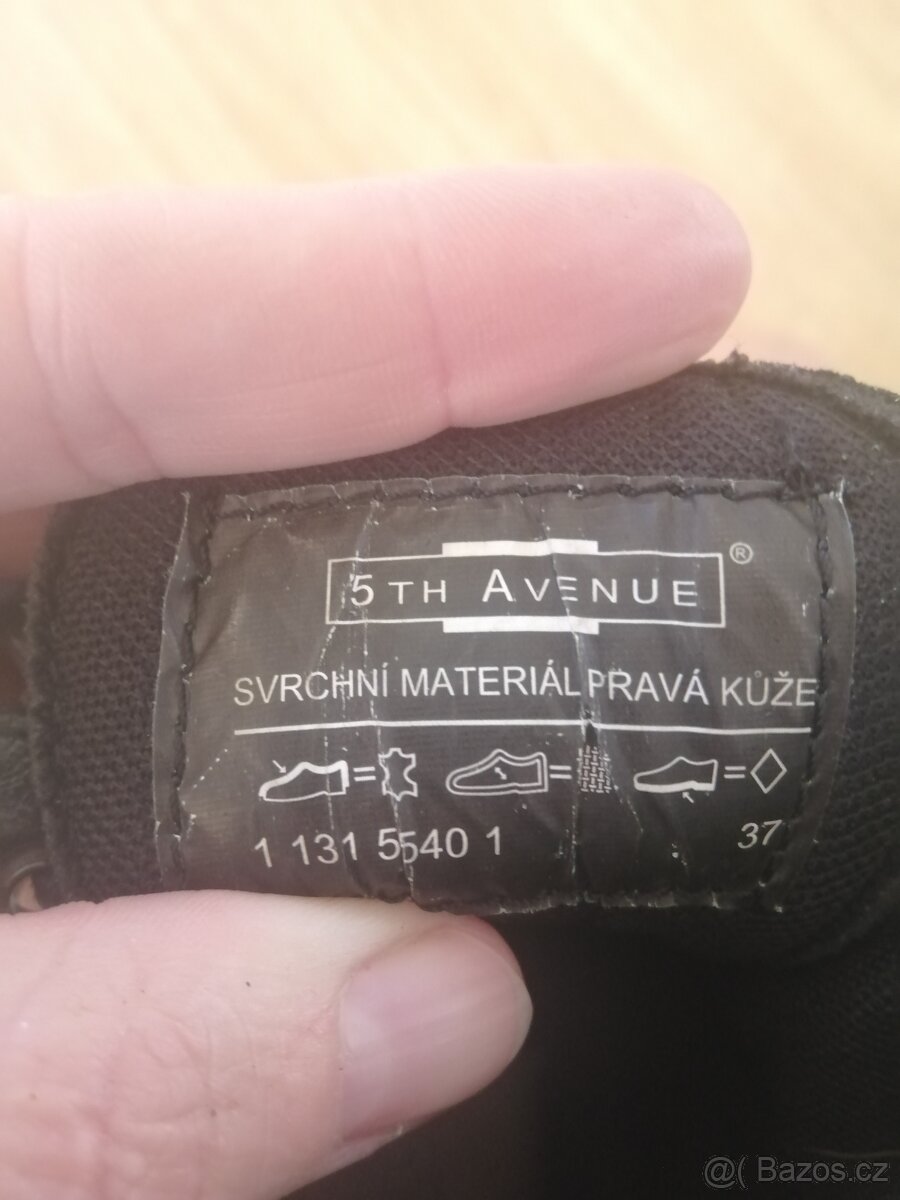 Kotníkové boty v. 37, pošta v ceně. - 2