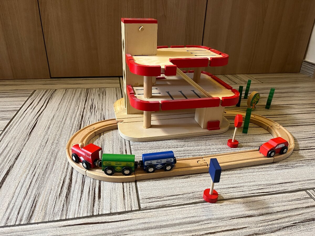 Prodám - dřevěnou garáž - 2