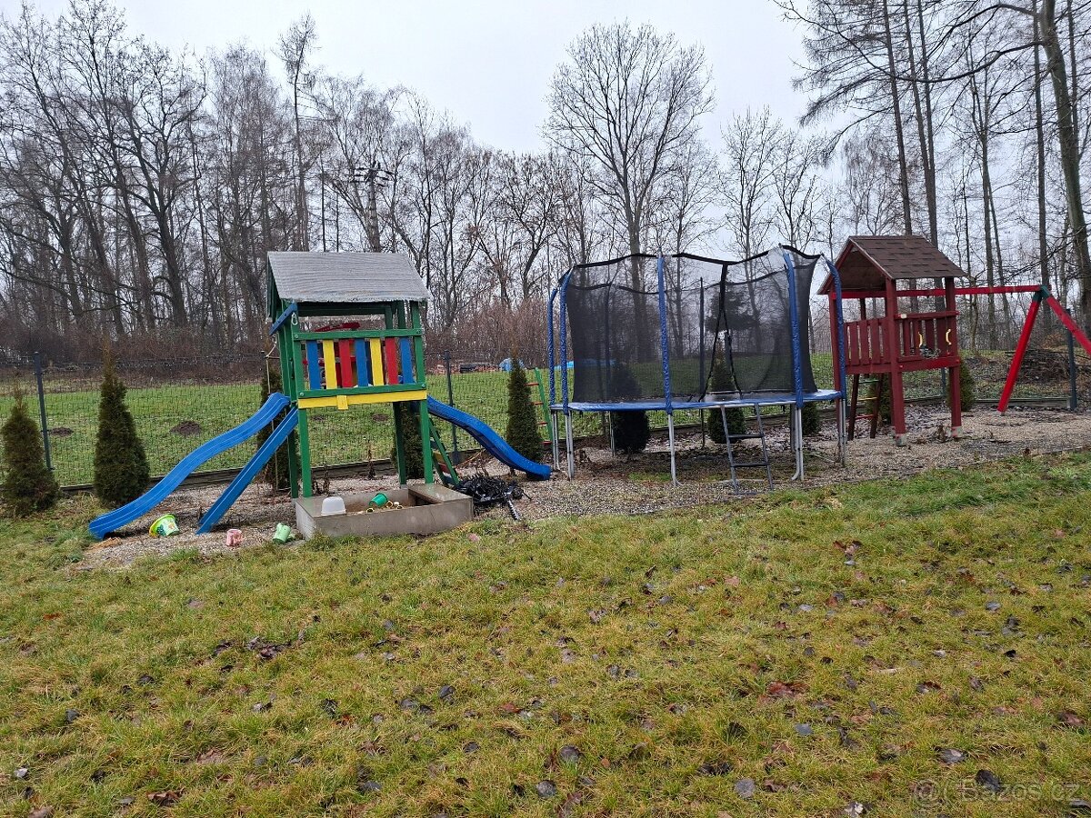 Dětske hřiště - 2