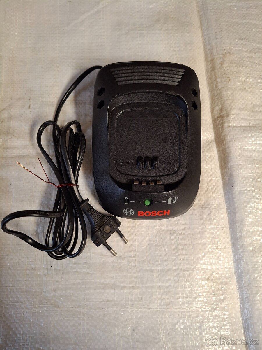 Aku nabíječka BOSCH 14,4V - 2