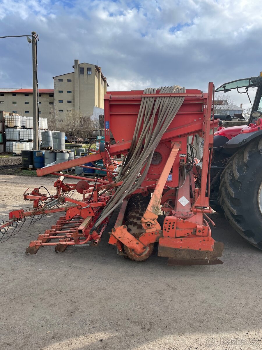 Secí stroj kuhn venta al 402 - 2