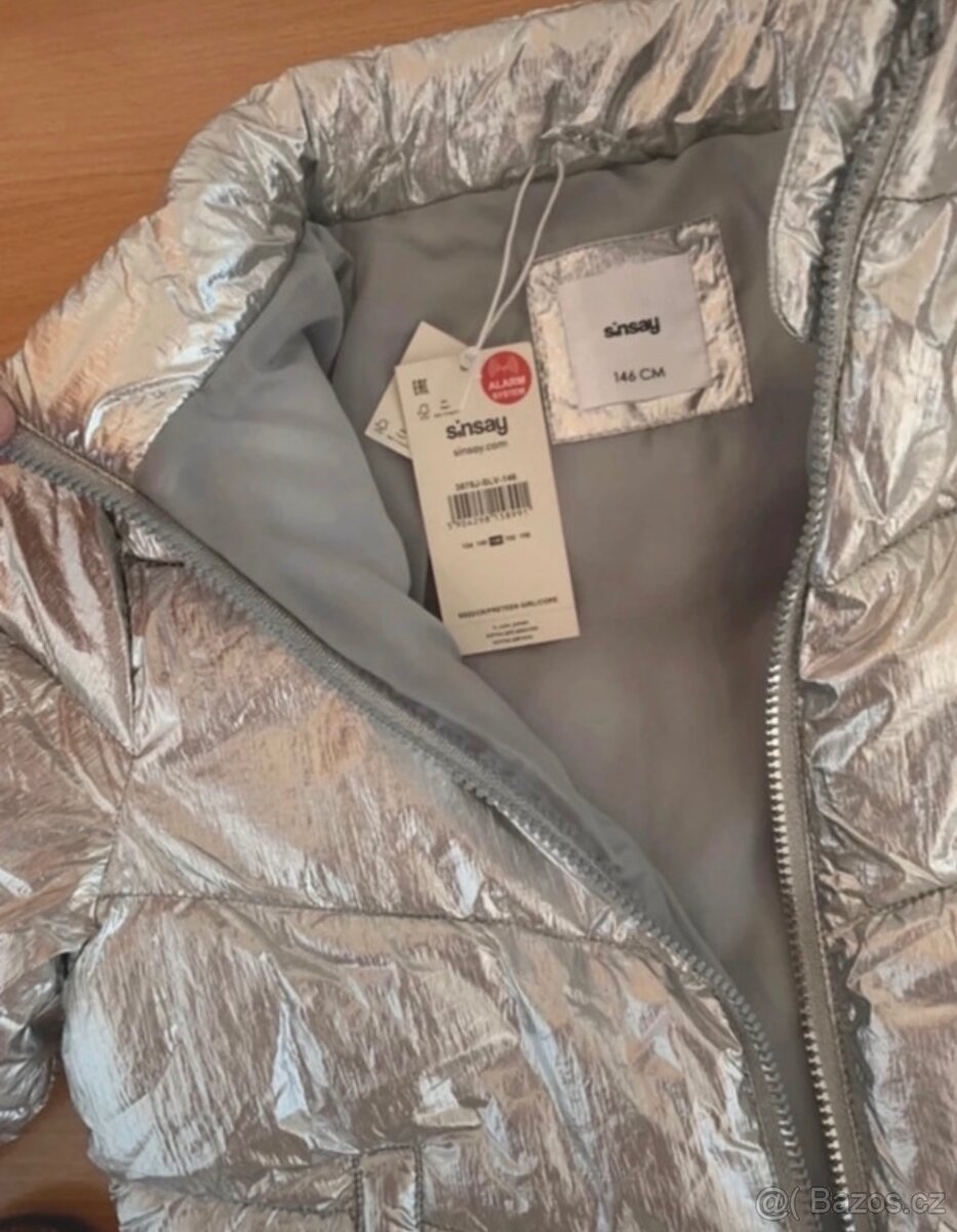 Dívčí bundy vel 146 - 2