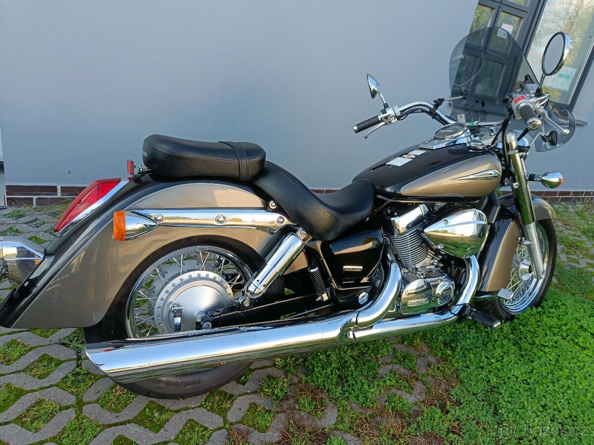 Honda vt 750 shadow - 2