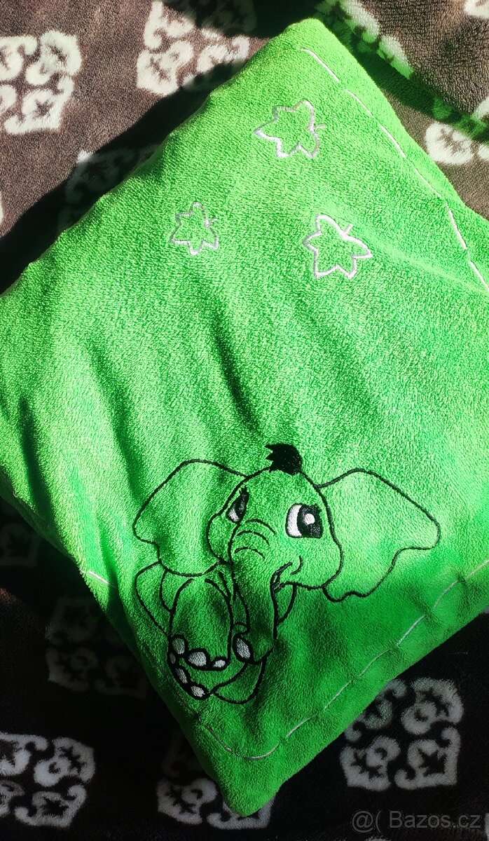 Polštářek se slonem - 2