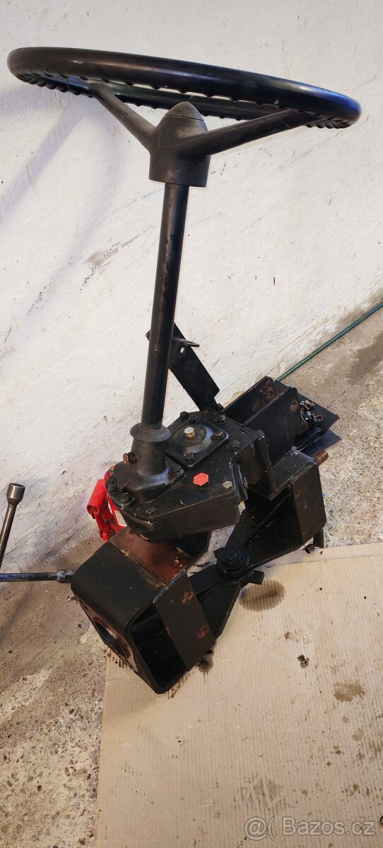 Malotraktor TZ-4k-14 -řízení - 2