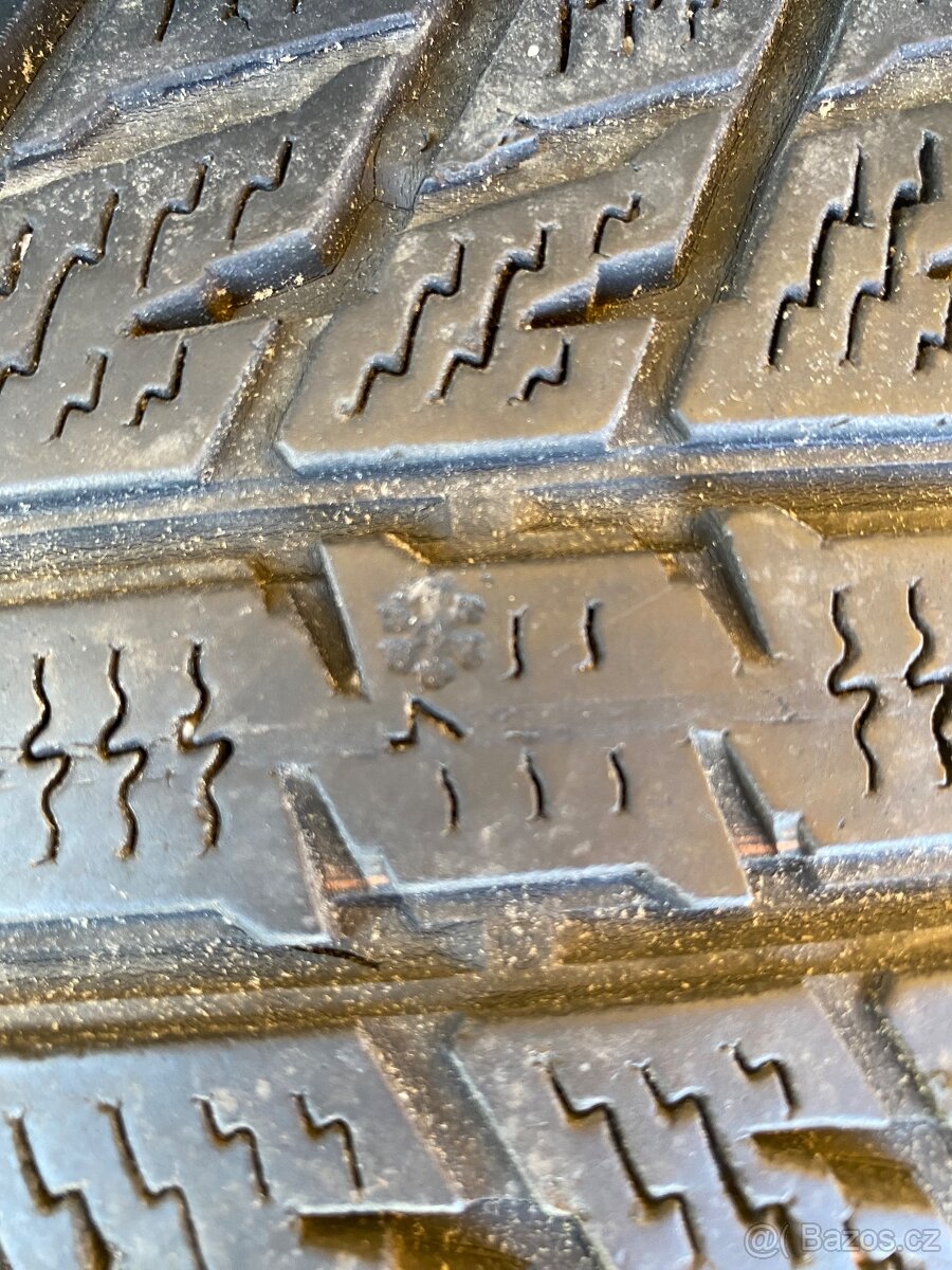 NOKIAN 215/60 R 17 ,SUV, XL - 2