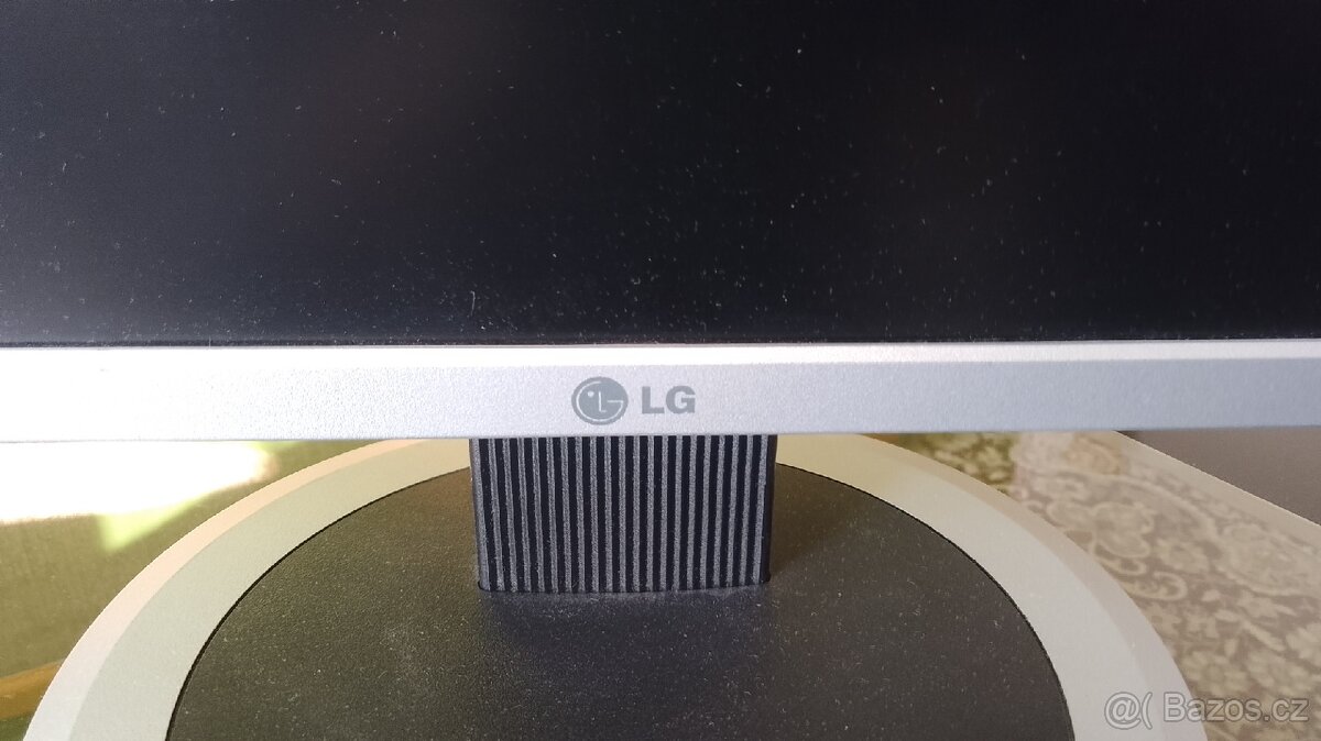 Monitor LG 19" 16:9 - 2