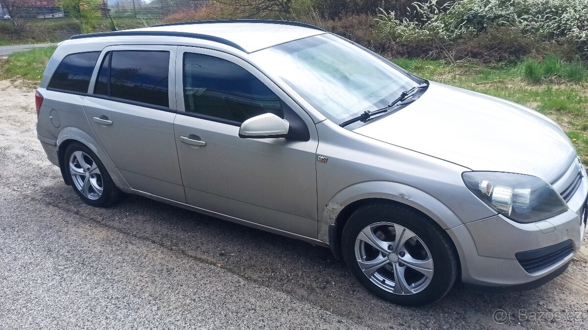 Opel Astra h 1.9 cdti - 2
