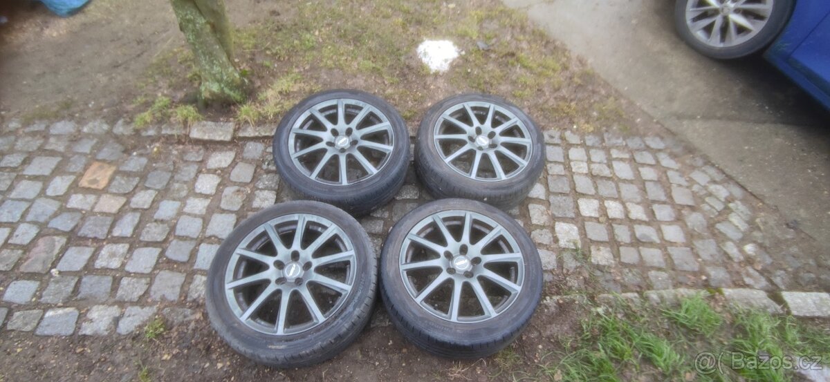 Letní pnemumatiky + disky 17" Audi - 2