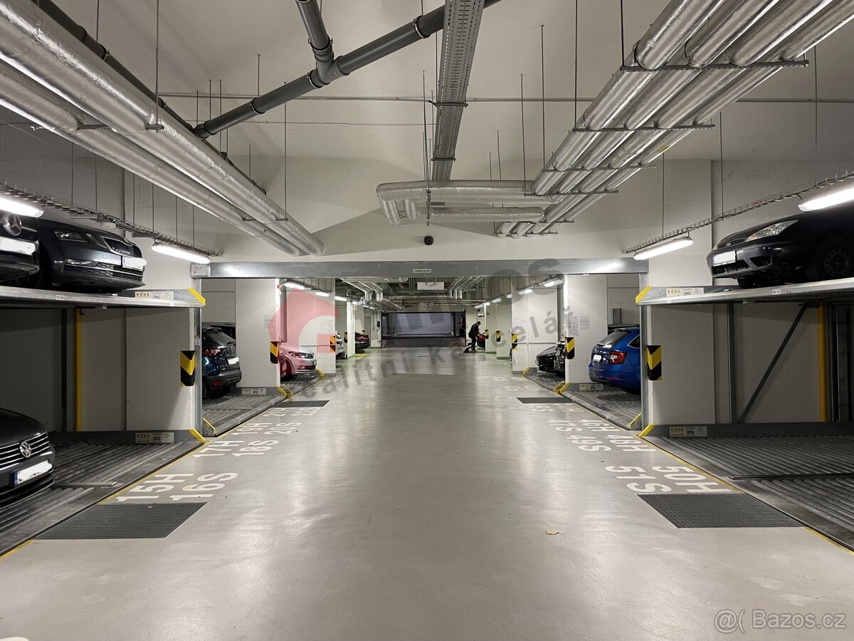 Prodej parkovacího stání 16m v zakladači, ulice Modrého, Pra - 2