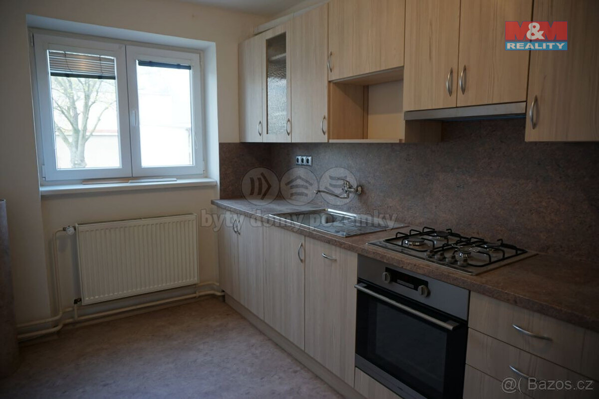 Pronájem bytu 2+1, 60 m², Pardubice, ul. Dašická - 2