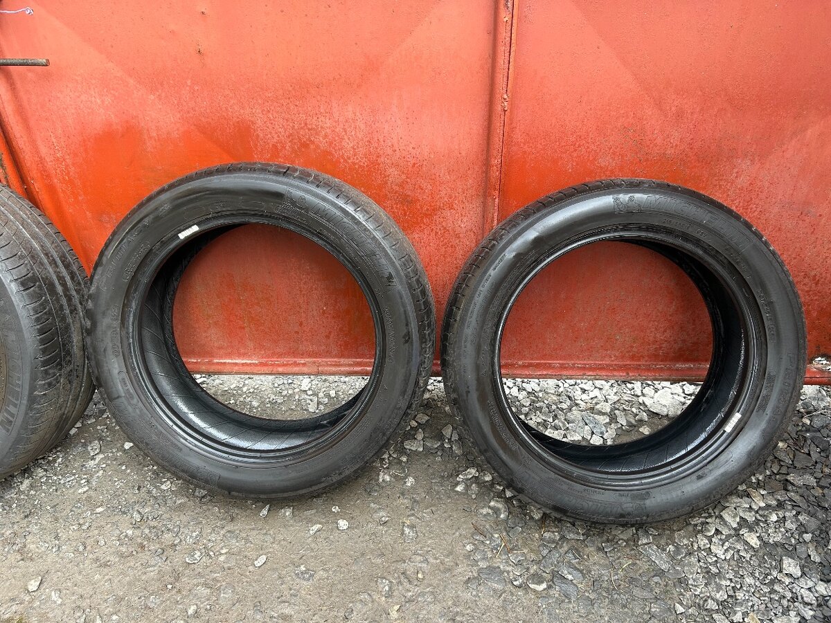 Prodám gumy 215/55/18 - 2