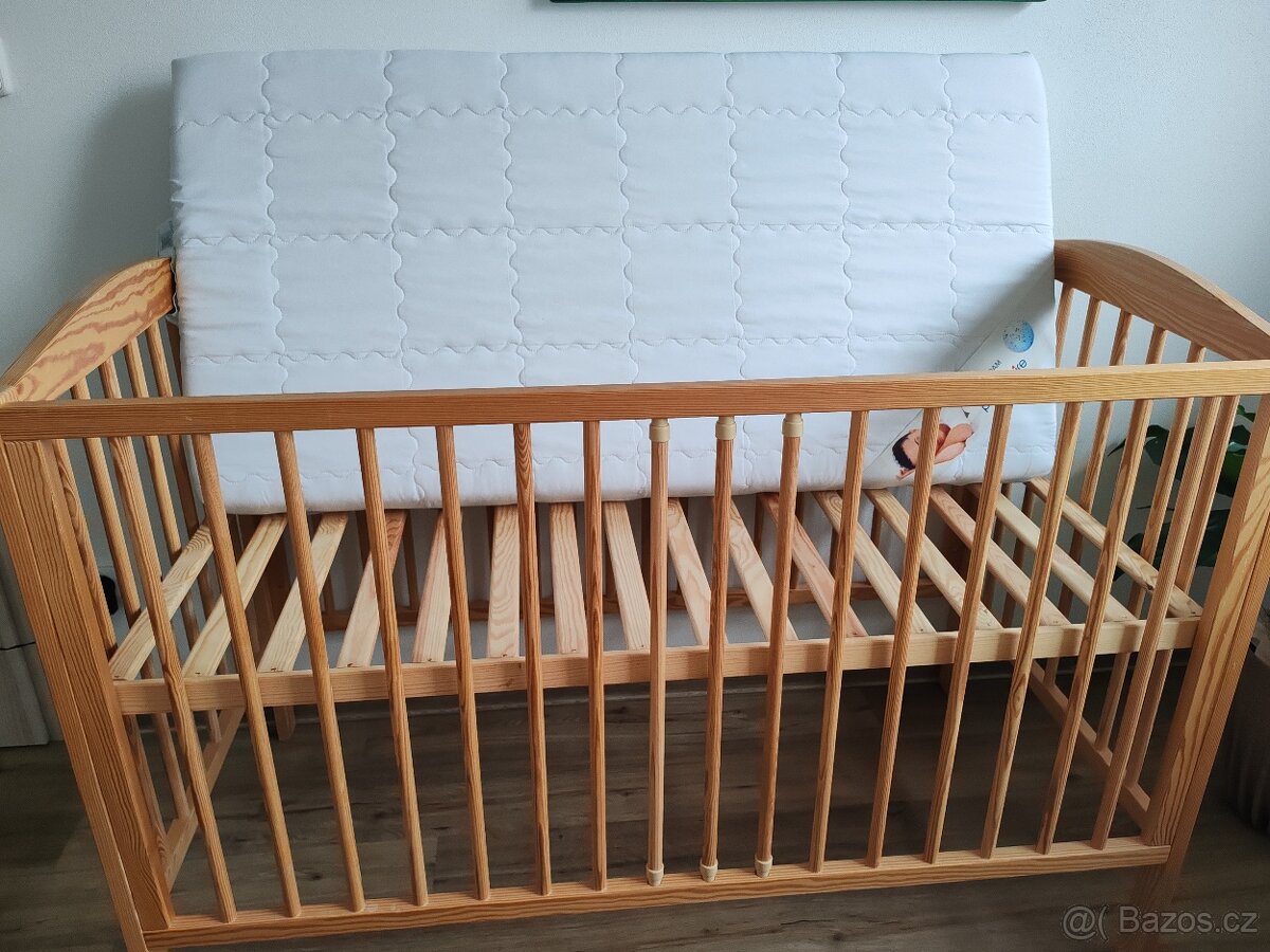 Dětská postýlka s kvalitní paměťovou matrací - 2