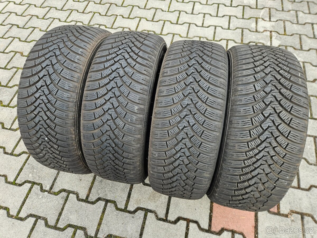 Zimní Falken 205/55/16 - 95% - 2