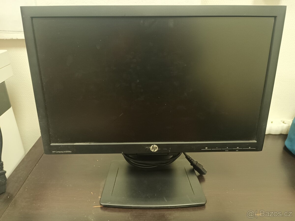 10 kusů LCD monitorů HP compaq - 2