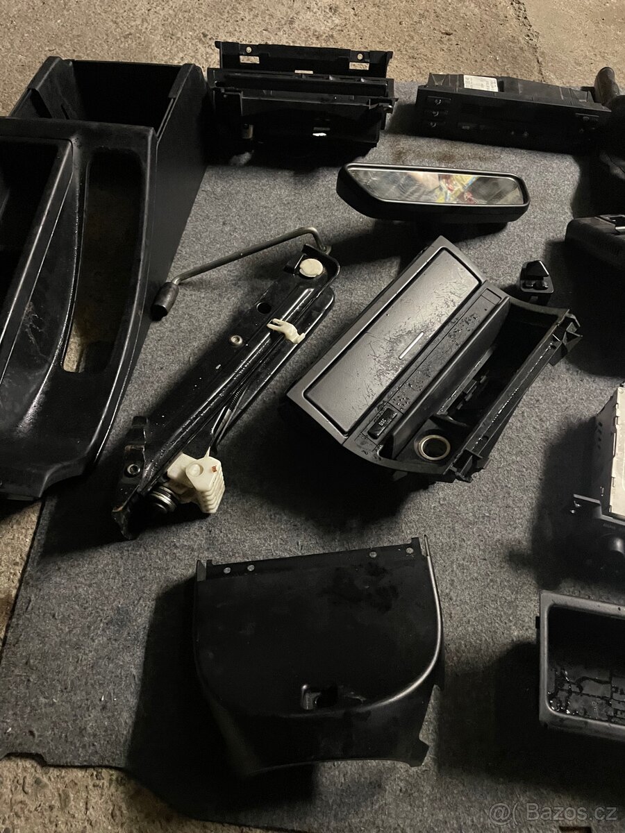 E46 mix dílů interiéru - 2