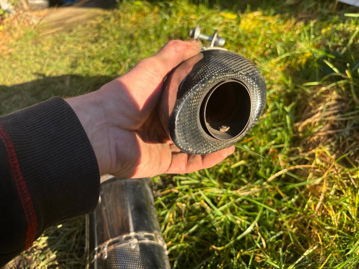 Karbonove ladene vyfuky RP tuning na Yamaha R1 07-08 Rn19 - 2