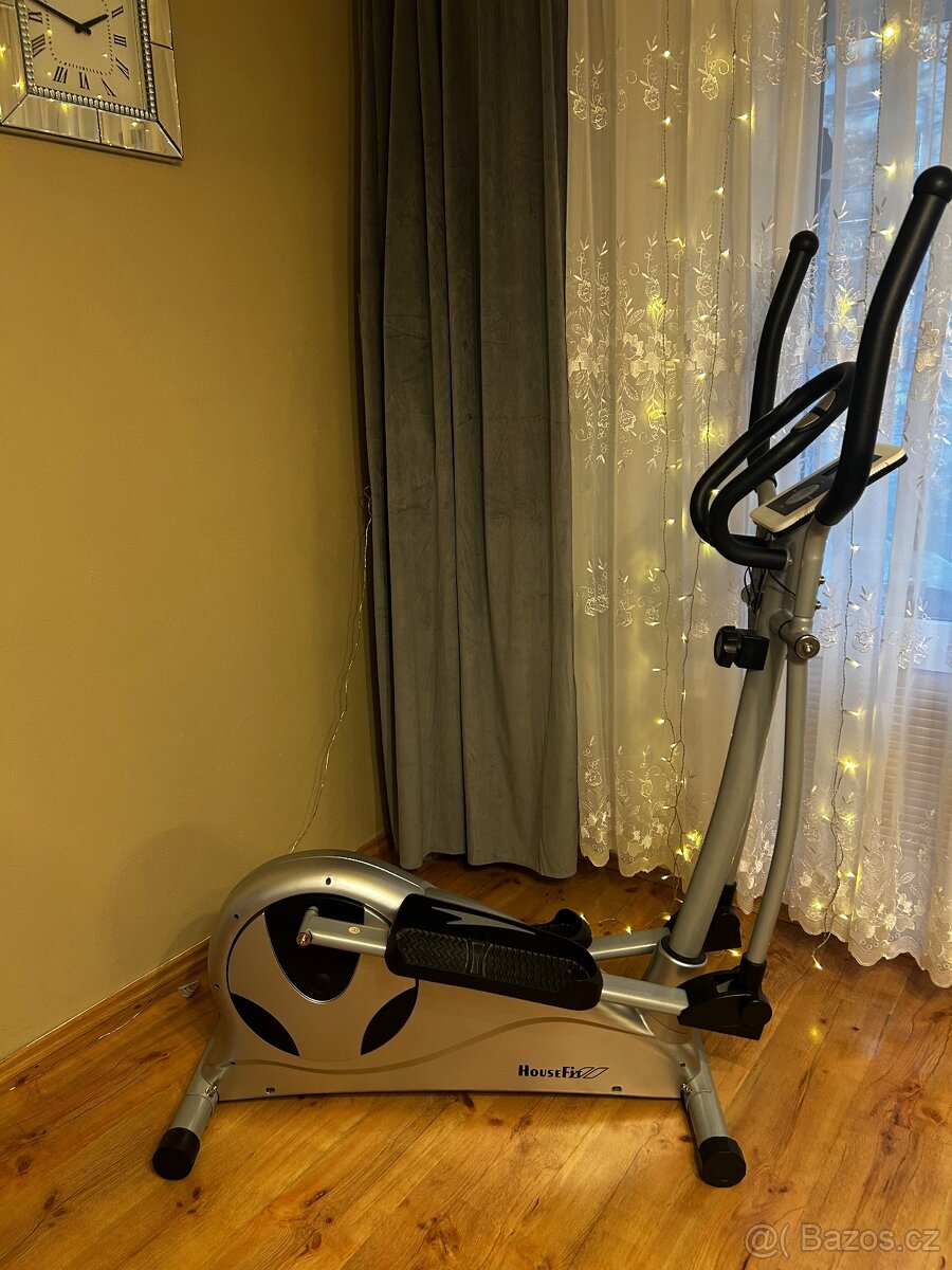 Eliptický trenažér - housefit - 2