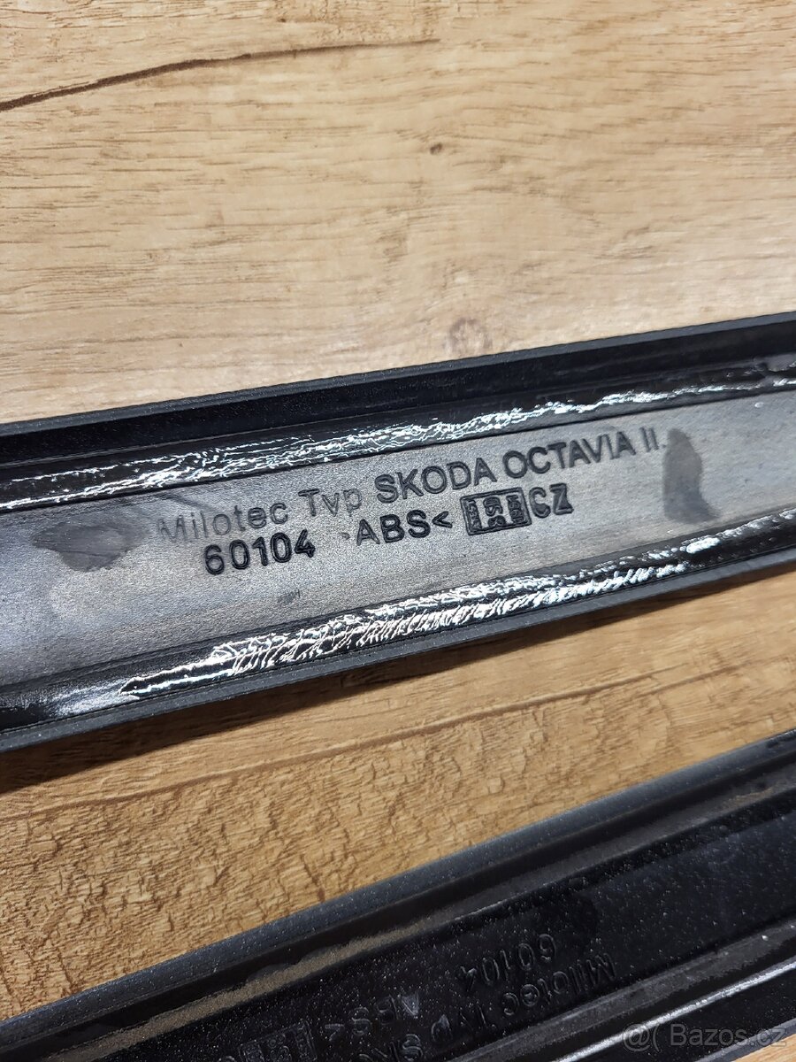Mračítka Milotec pro Škoda Octavia II pred facelift - 2