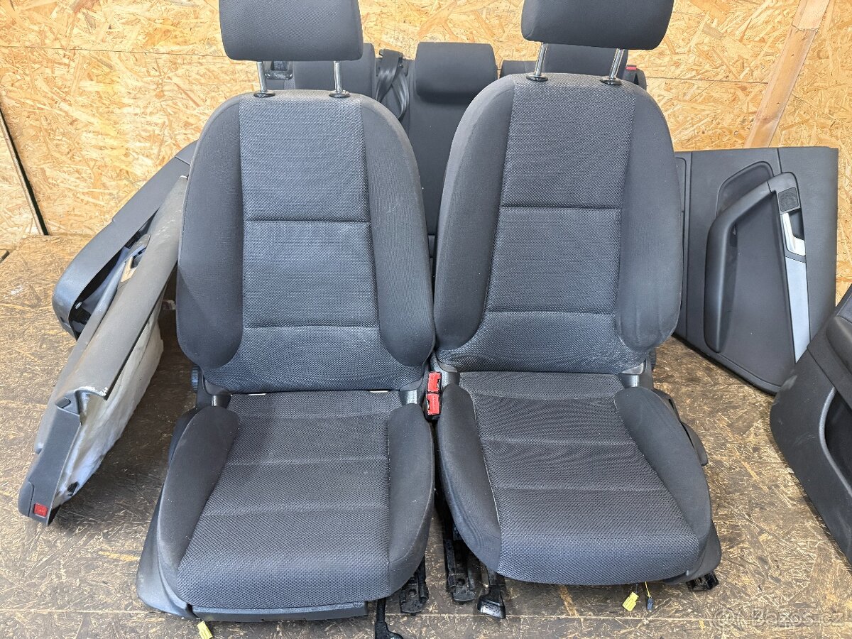KOMPLETNÍ LÁTKOVÝ INTERIÉR AUDI A3 8P SPORTBACK - 2