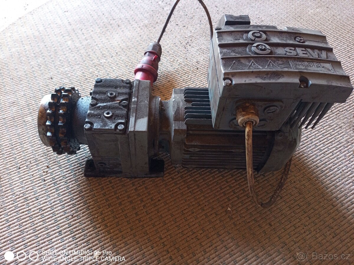 Převodovka s motorem a regulaci otáček , - 2