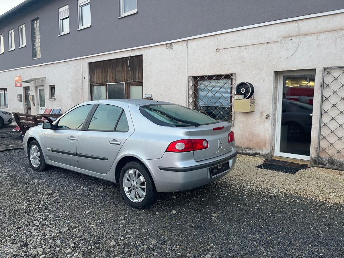 Renault Laguna II 1.6i 80 000km - 2