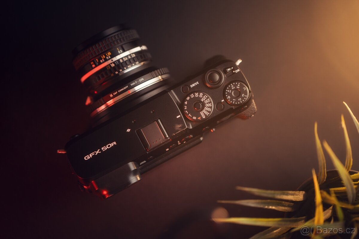 Fujifilm GFX 50R - 2