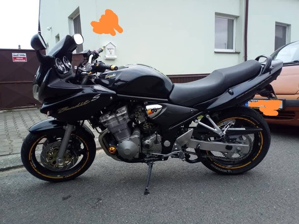 Suzuki GSF600S - 2