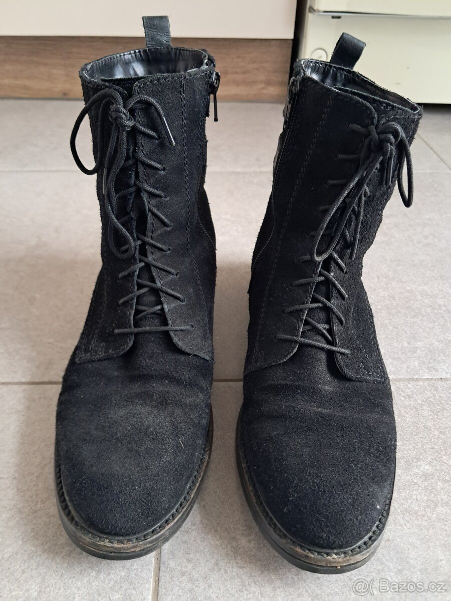 Damske boty vel 38 - 2