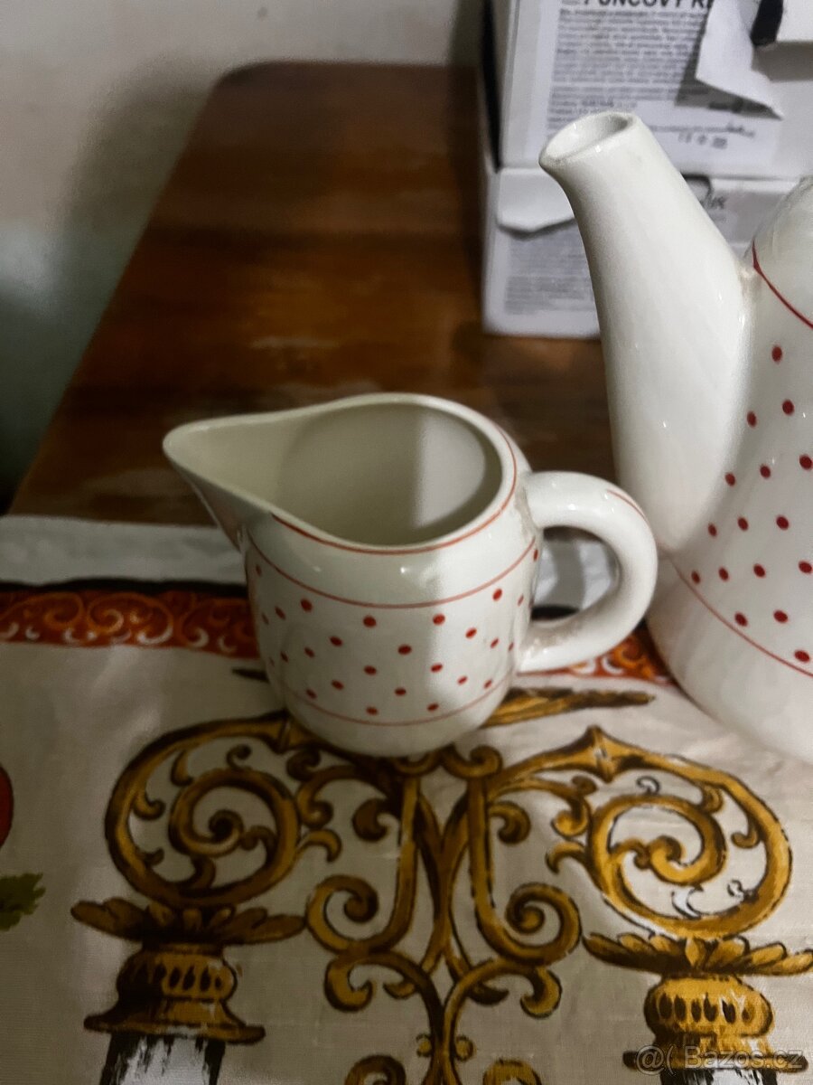 Starožitné hrnečky - 2