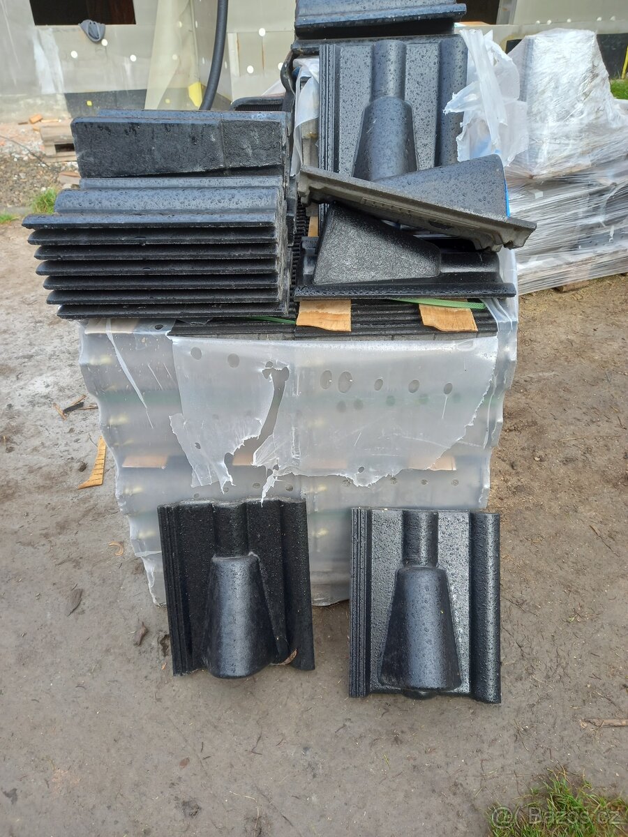 Střešní tašky BRAMAC Classic Protector Plus ebenově černá - 2